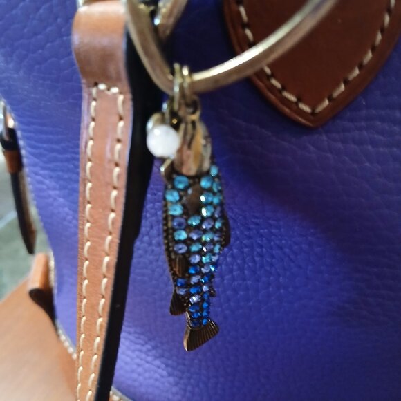 Betsey Johnson Crystal Sardine Fish Key Fob / Bag Charm NIB - Picture 3 of 5